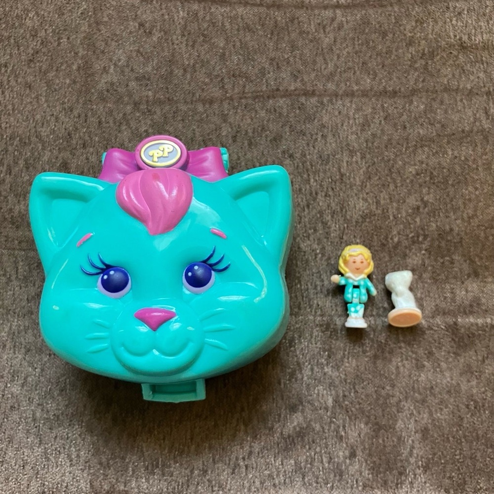 Vintage 1993 Polly Pocket CUDDLY KITTY Compact Playset COMPLETE